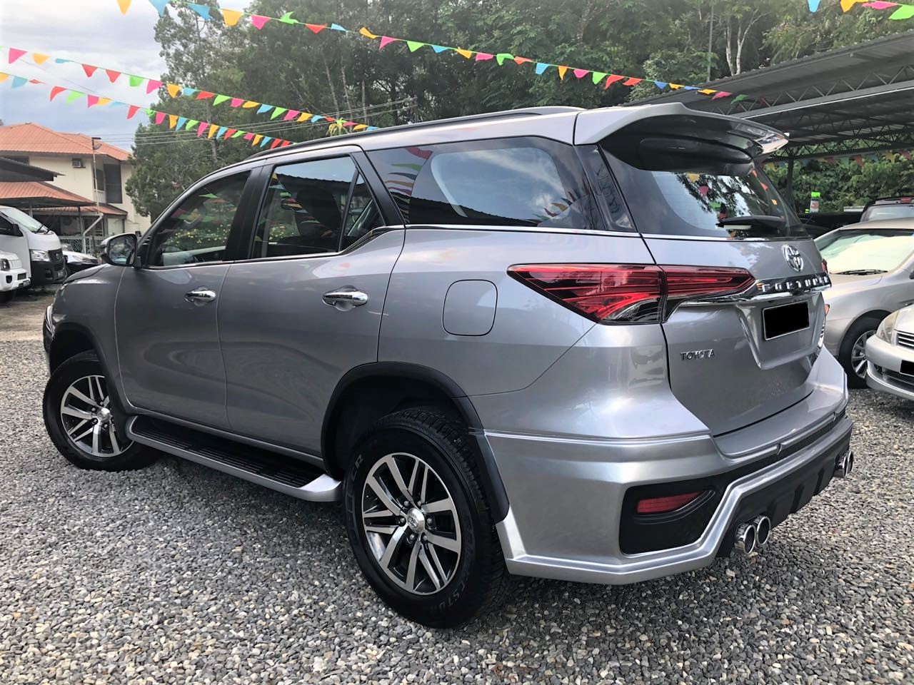  Toyota  Fortuner  2WD 2022 Silver  Metallic Listings