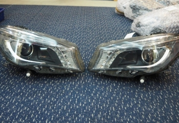 MERCEDES BENZ W117 CLA200 2017 XENON HEADLAMP RIGHT & LEFT