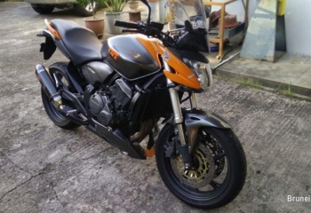 Honda Hornet CB600F year 2012